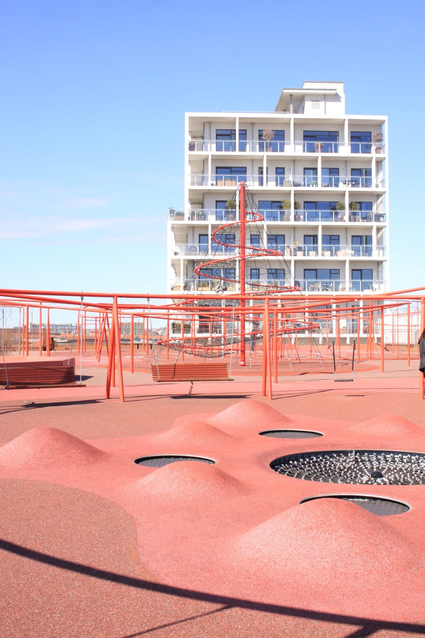 Urban waterfront and architecture in Copenhagen, seen as a photography walk | סיור בקופנהגן ודנמרק — וינטג׳, מחקר ואנתרופולוגיה; נעמה כהן (3)