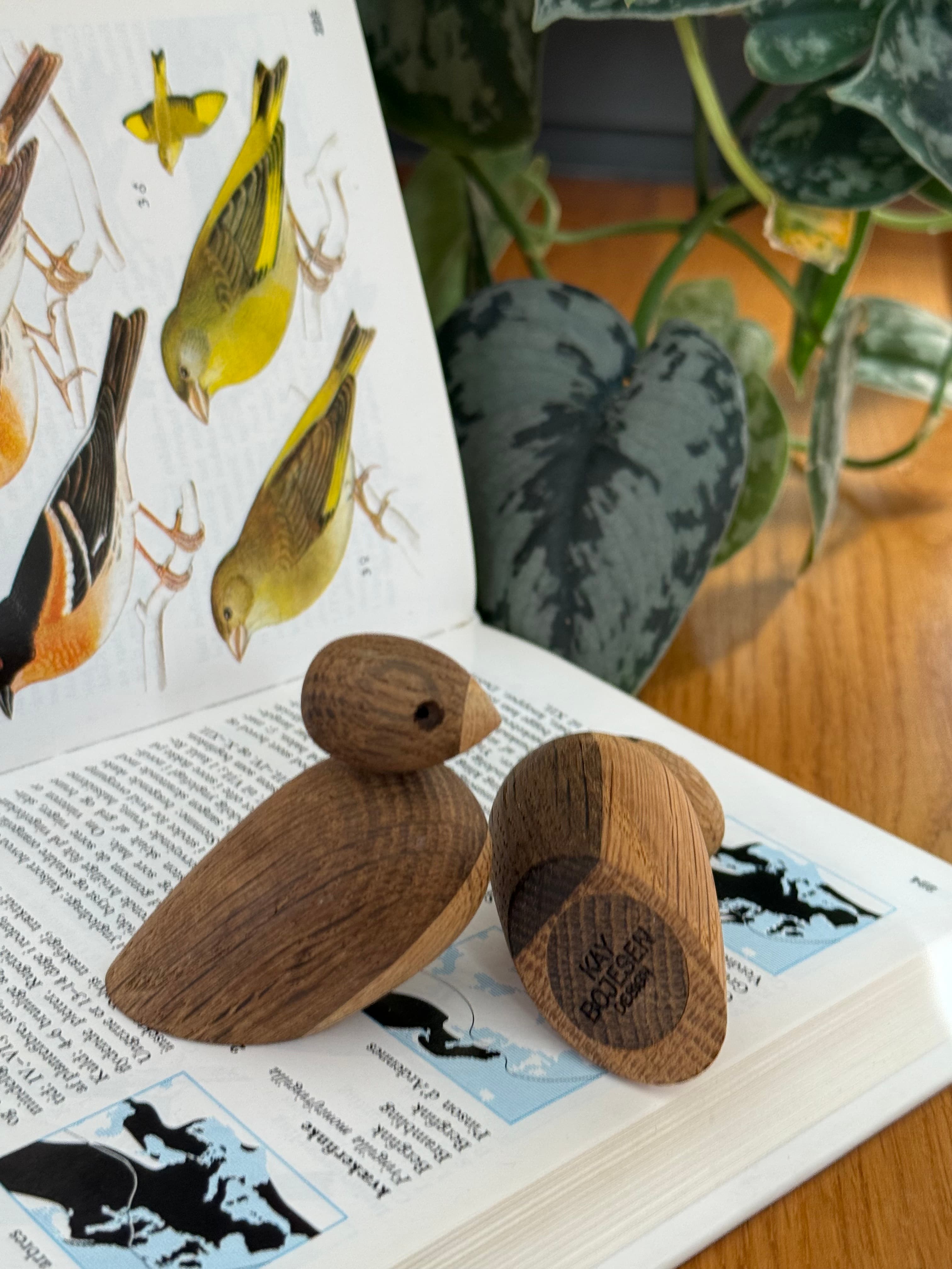 Mid century Scandinavian decor - Kay Bojesen sparrow pair