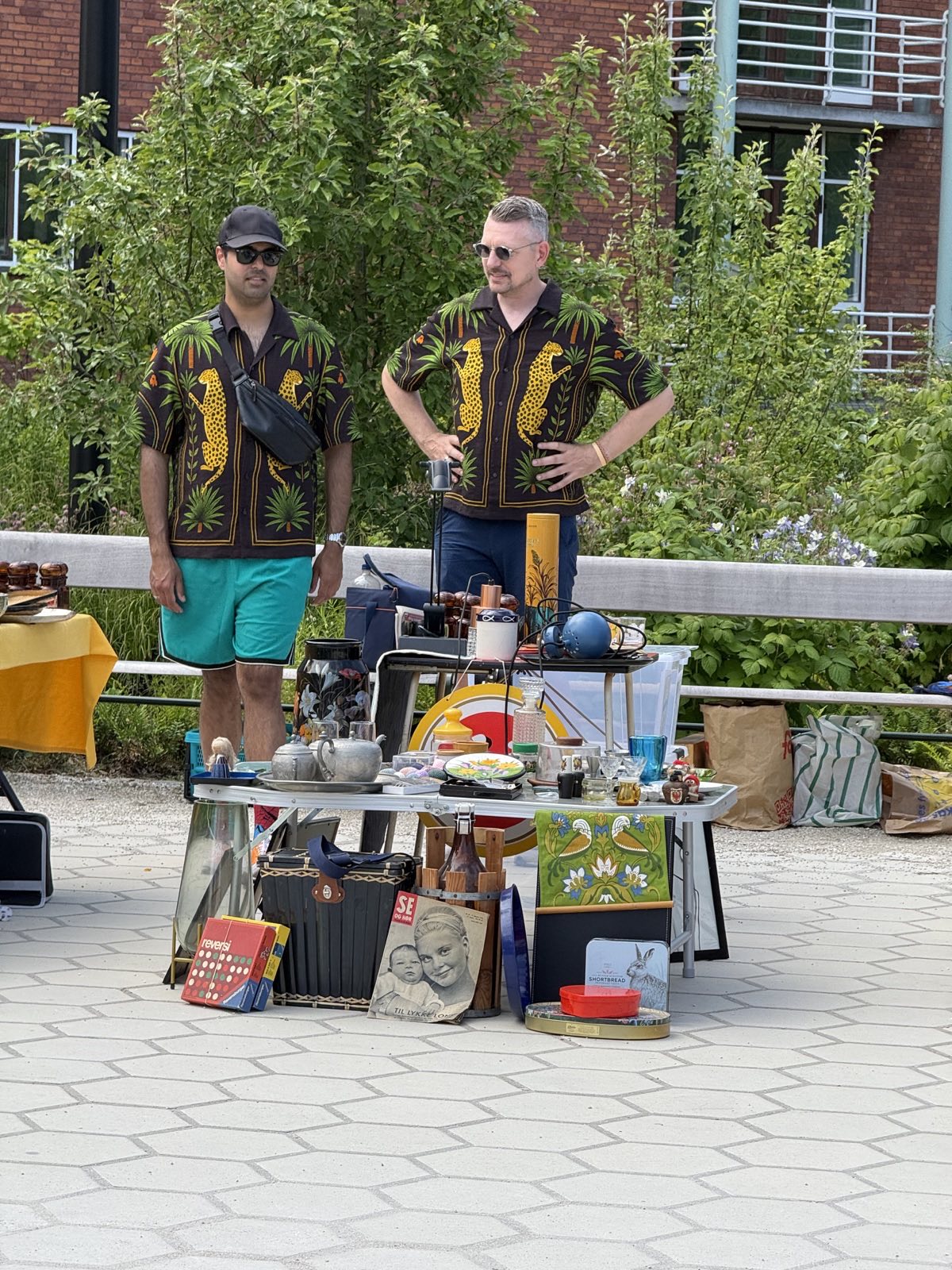 Flea market stalls in Copenhagen — שווקי יד שנייה בקופנהגן